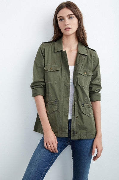 Petite-fitting-cargo-jacket-in-army-green.